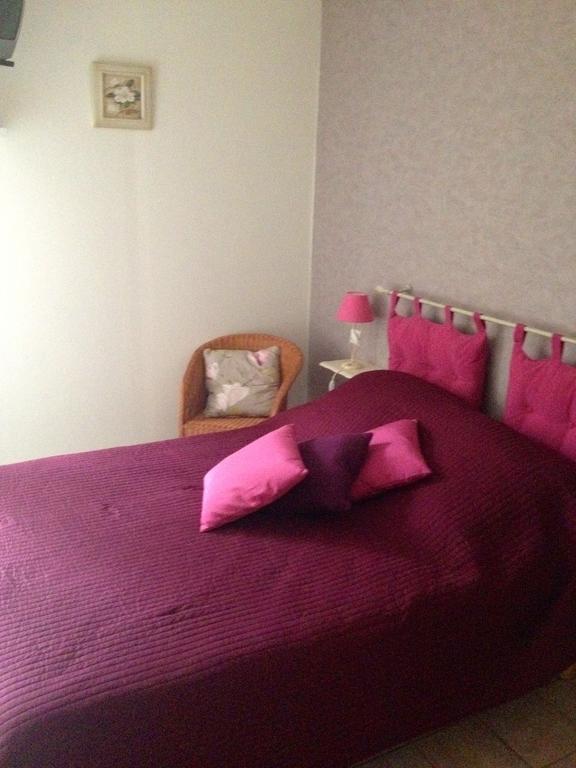 Bed and Breakfast Au Repos Du Roi Maisoncelle Habitación foto